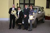 Przekazanie przez prezesa Banku Spółdzielczego w Ciechanowie Andrzeja Szwejkowskiego I głównej nagrody